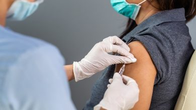 Photo de Covid-19 : La vaccination a permis d’éviter 20 millions de morts en 2021 (étude)