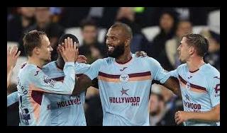 “west ham – brentford”هامرز يسقطون على أرضهم أمام النحل “west ham – brentford”هامرز يسقطون على أرضهم أمام النحل